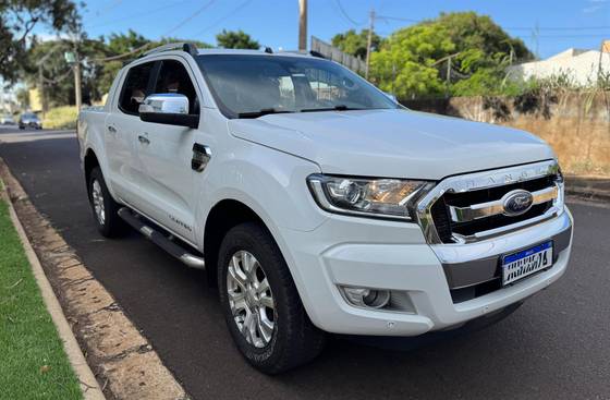 FORD RANGER 3.2 LIMITED 4X4 CD 20V DIESEL 4P AUTOMÁTICO